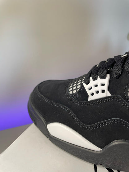 Jordan 4 Retro - White Thunder