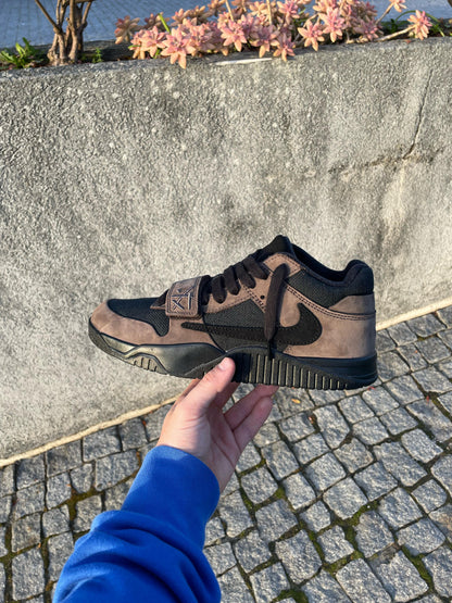 Jordan Jumpman Jack TR - Travis Scott Dark Mocha [EU41]