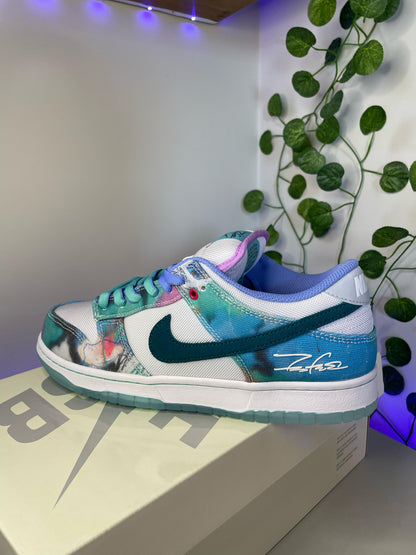 Nike SB Dunk Low - Futura Laboratories Bleached Aqua [EU42]