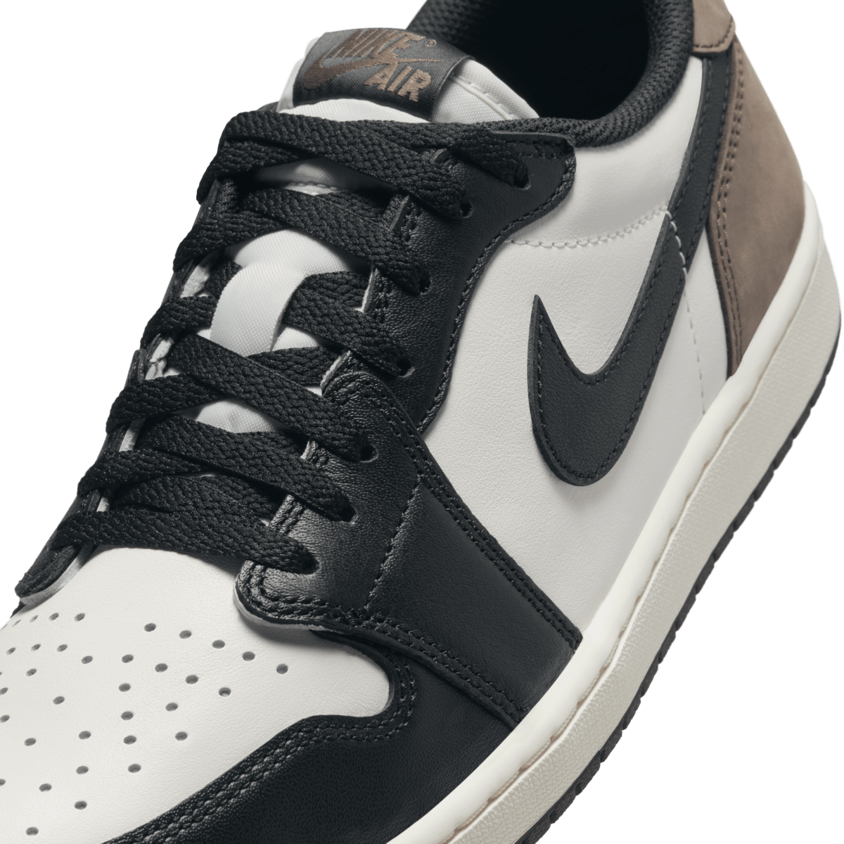 Jordan 1 Retro Low OG - Mocha [EU40]