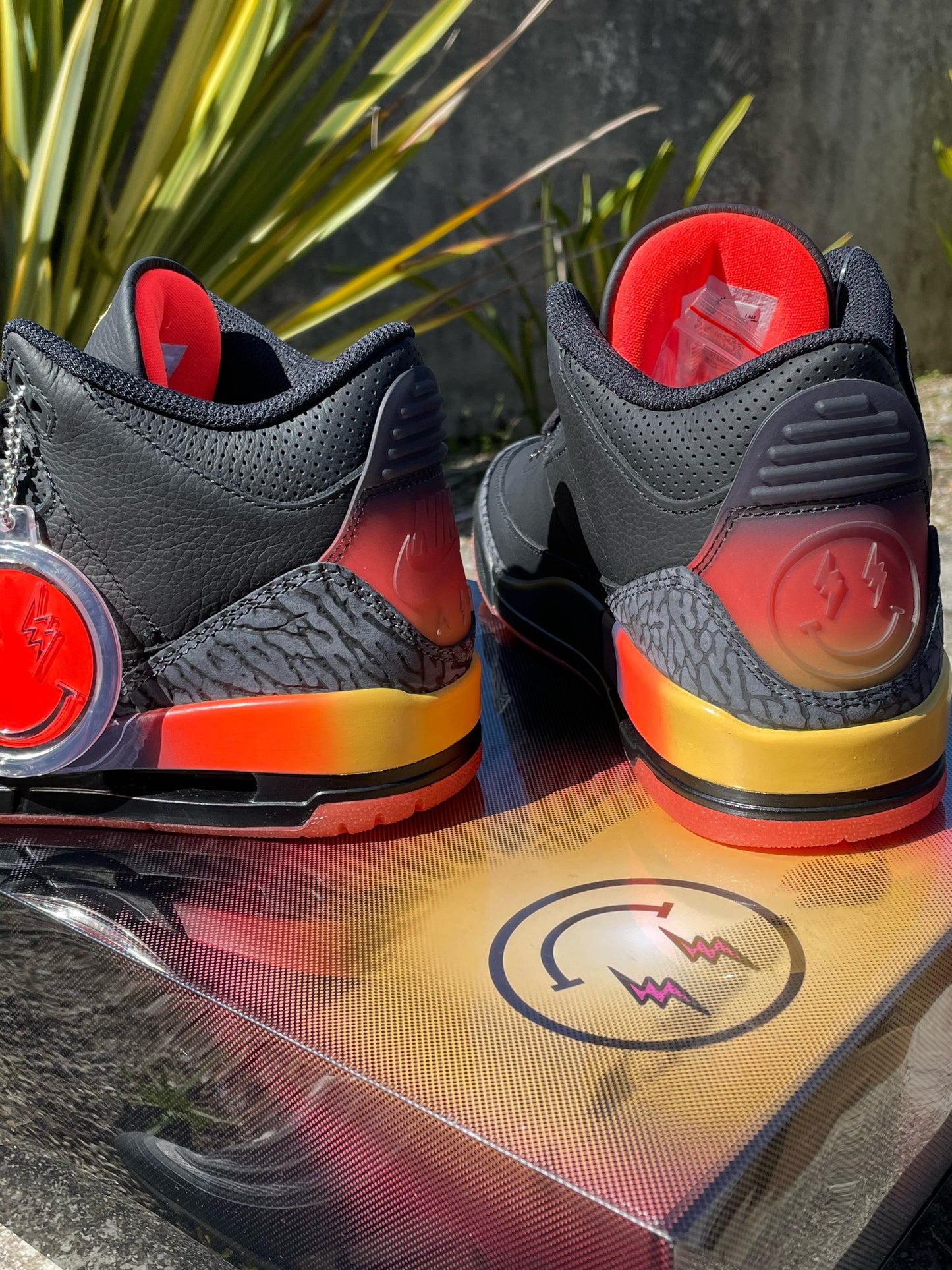 Jordan 3 Retro - J Balvin Rio [EU40]