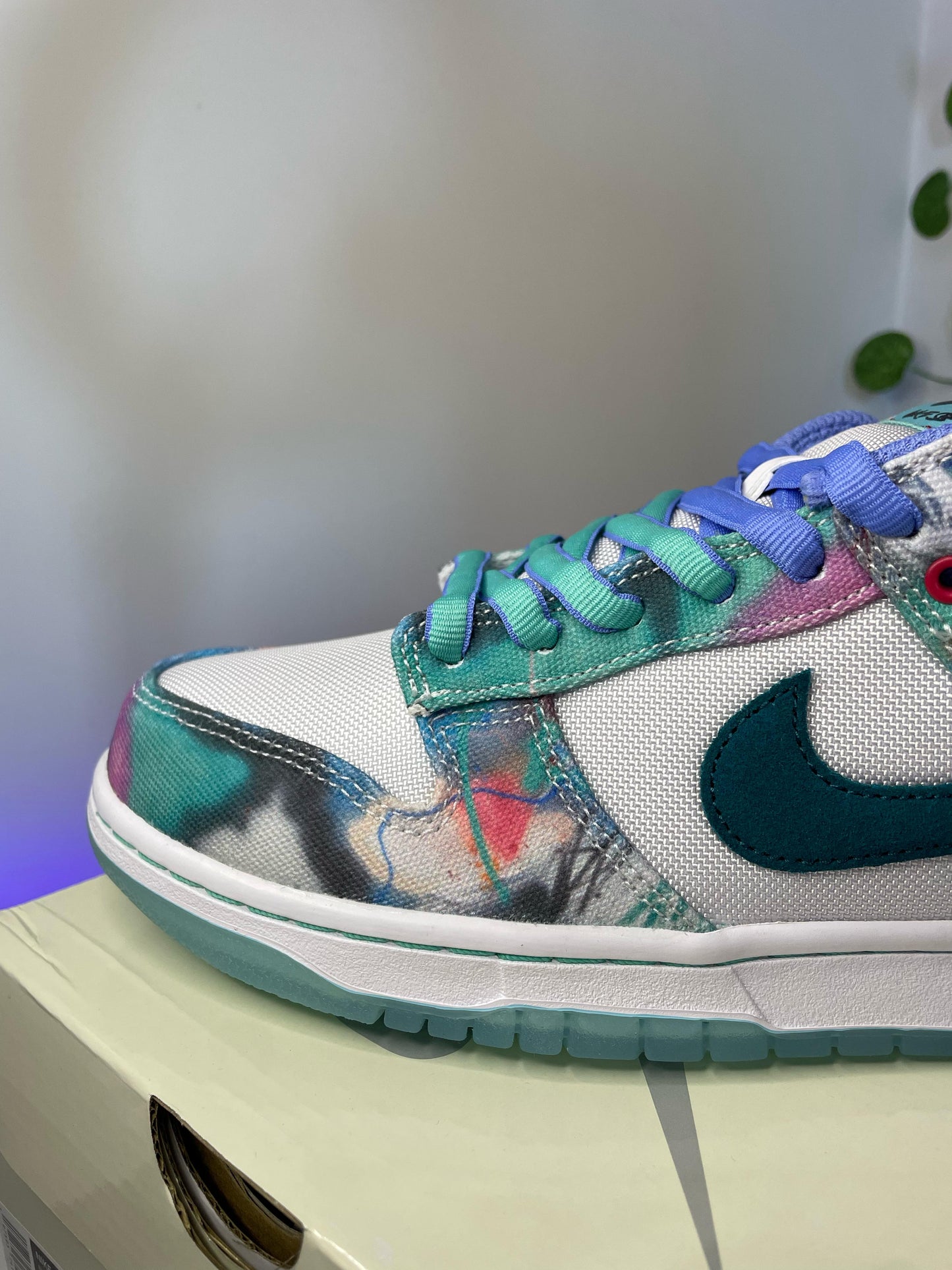 Nike SB Dunk Low - Futura Laboratories Bleached Aqua [EU42]